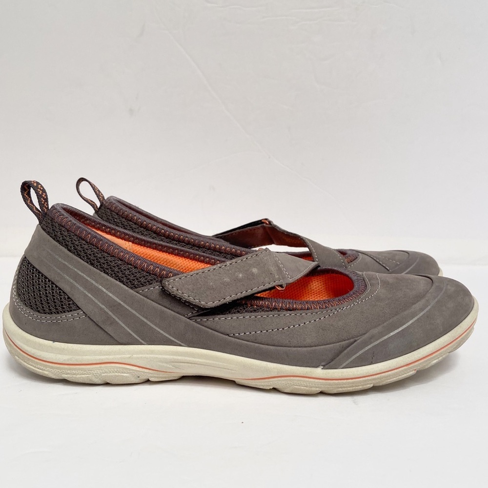 Ecco Women’s Gray Mary Jane Shoes‎ Size 36